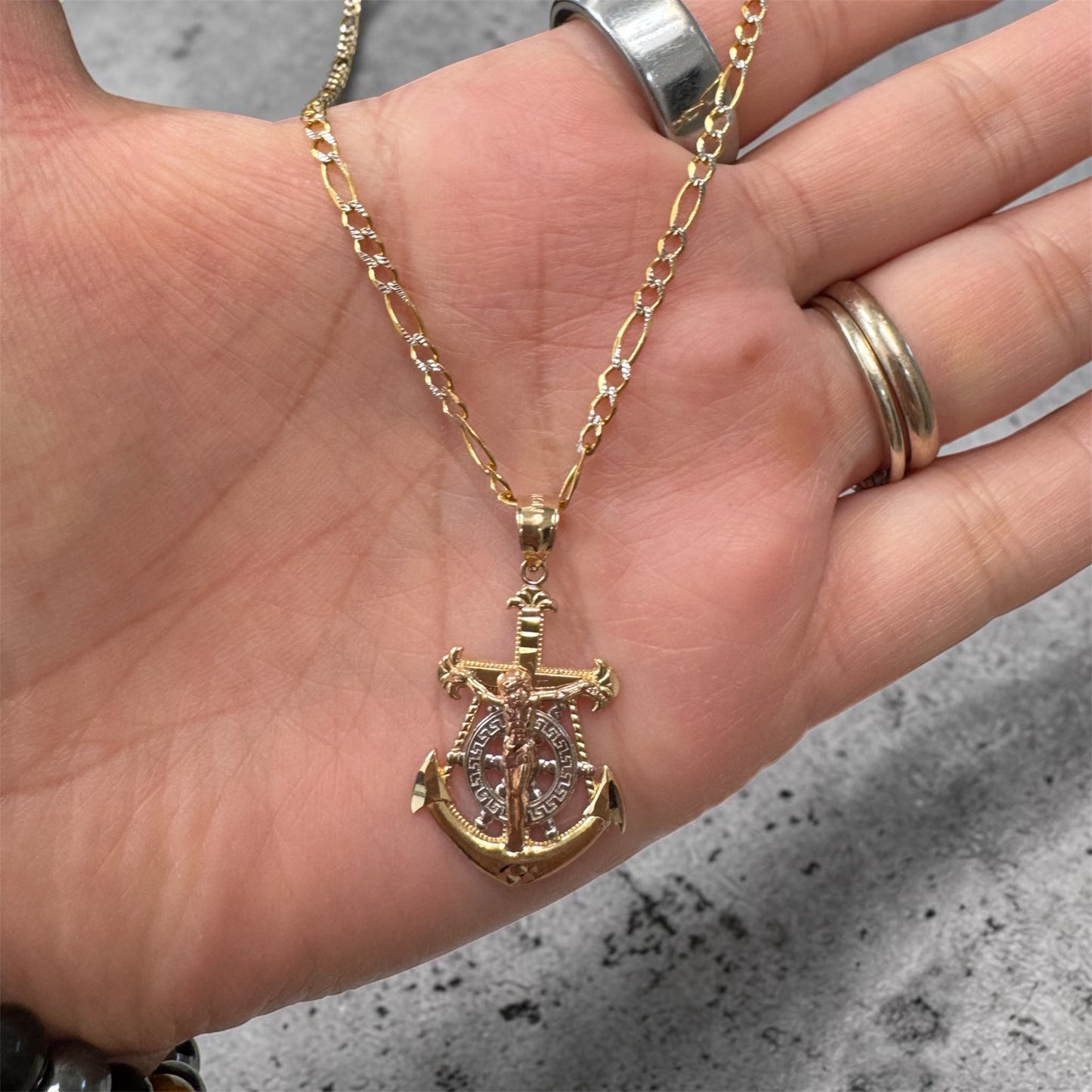 14K Gold Figaro chain 20” with anchor pendant